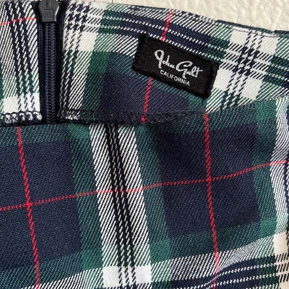 BRANDY MELVILLE plaid skirt - Picture 4 of 4